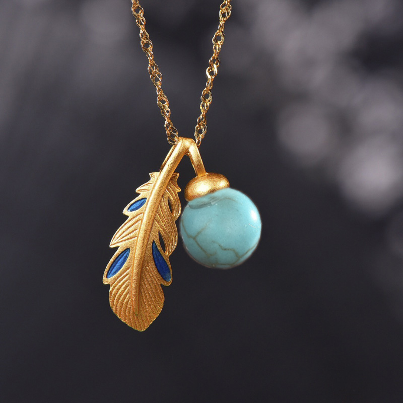Bar Cart Gold - Collier pendentif en plumes de turquoise,